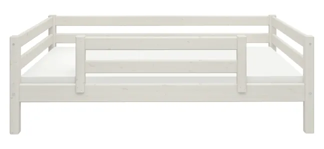 FLEXA Classic Bett 90x200cm mit 1/2 Absturzsicherung weiß lasiert
