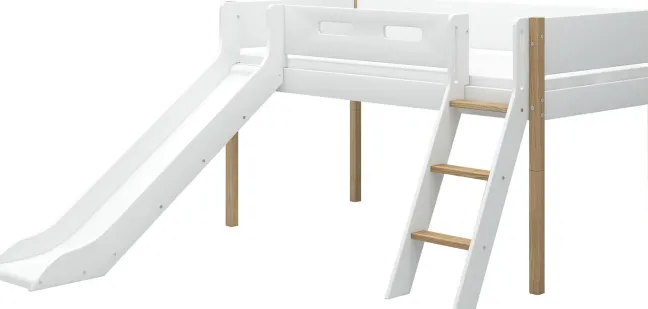 FLEXA Nor Halbhohes Bett mit Schrägleiter und Rutsche weiß/eiche