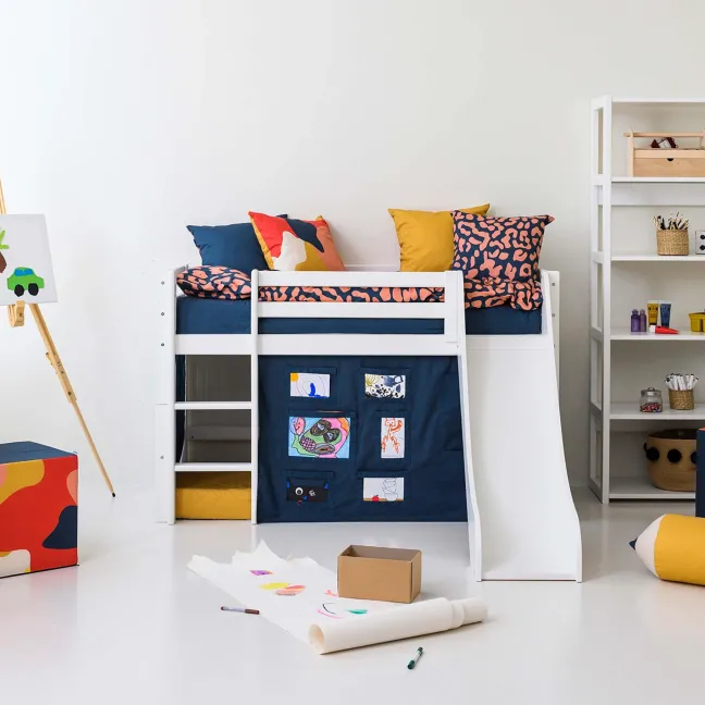 Hoppekids ECO Luxury Halbhochbett Junior 70x160cm mit Rollrost, Rutsche und gerader Leiter weiß