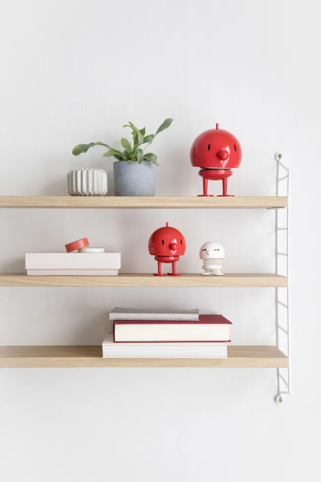 Hoptimist® Wackelfigur Bumble M rot 26108