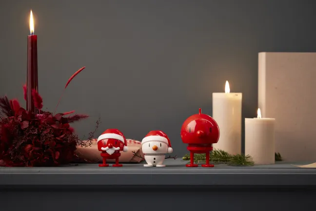 Hoptimist® Wackelfigur Bumble M rot 26108