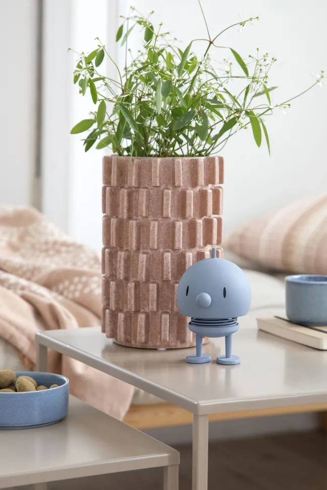 Hoptimist® Wackelfigur Soft Bumble M blau