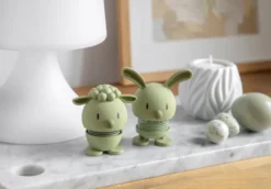 Hoptimist® Wackelfigur Soft Schaf S grün