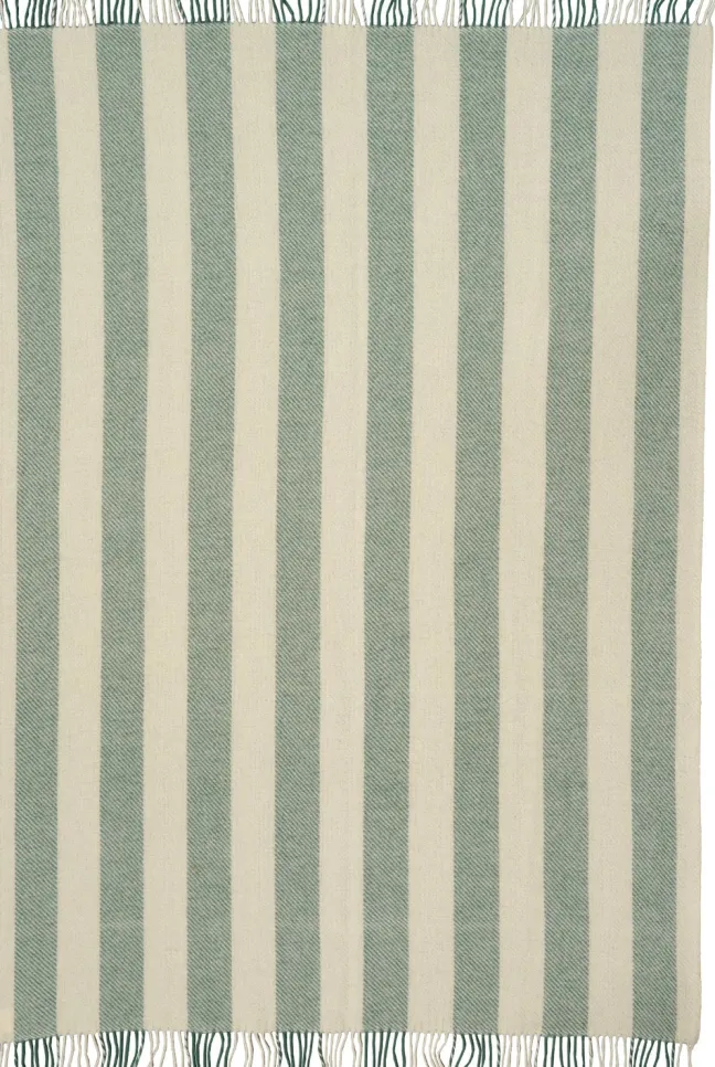 Klippan Lammwolldecke Gotland vertical stripe grün
