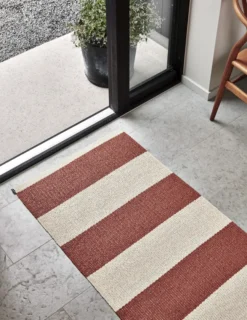 Pappelina Teppich Bob Brick Vanilla 70 x 300 cm BO4C730