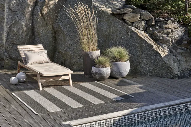 Pappelina Teppich Bob Charcoal Linen 70 x 150 cm BO9A715