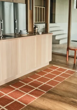 Pappelina Teppich CRISS Brick 70 x 300cm CR4C730
