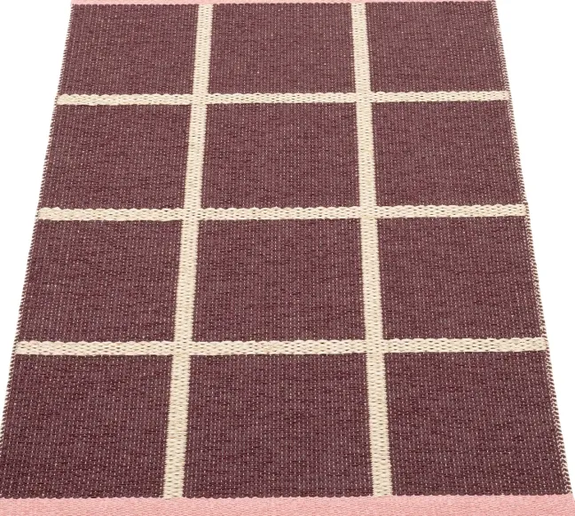 Pappelina Teppich CRISS POP Burgundy 70 x 100cm CRP8G710
