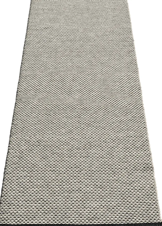 Pappelina Teppich Effi Black 70 x 200 cm EFX720