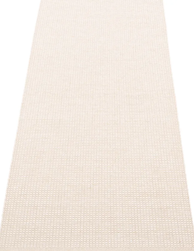 Pappelina Teppich Emm Vanilla/White Metallic 70 x 180 cm EMM0C718