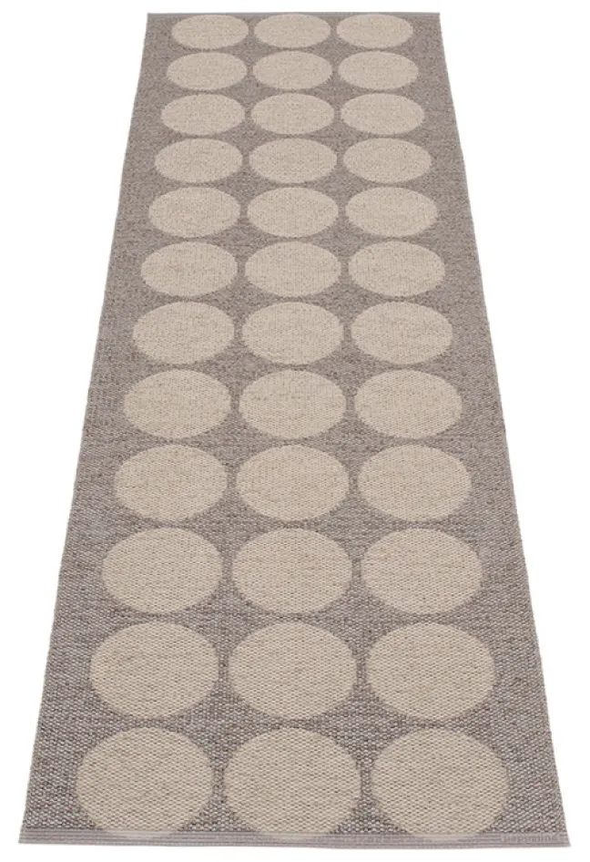 Pappelina Teppich Hugo Mud Mud Metallic 70 x 240 cm HU6724 Sale