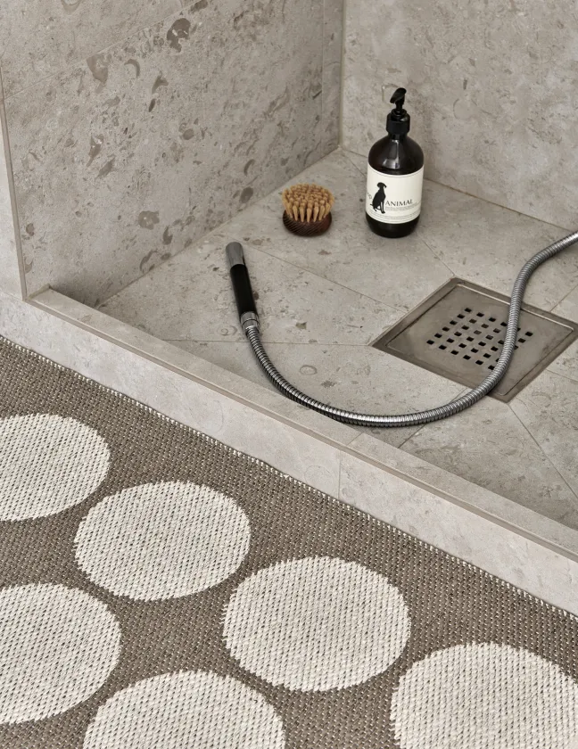 Pappelina Teppich Hugo Walnut Linen 70 x 240 cm HU6K724
