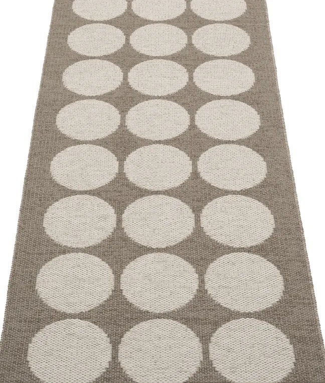 Pappelina Teppich Hugo Walnut Linen 70 x 160 cm HU6K716