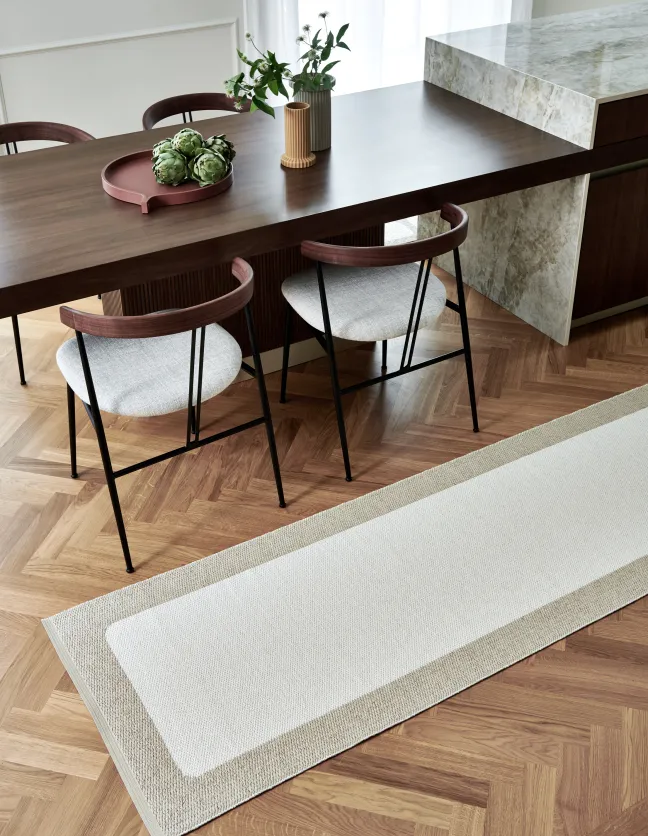 Pappelina Teppich Ilda Beige Vanilla 180 x 260 cm IL6E1826