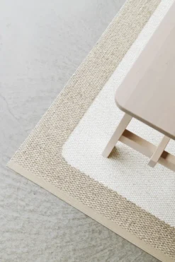 Pappelina Teppich Ilda Beige Vanilla 70 x 180 cm IL6E718