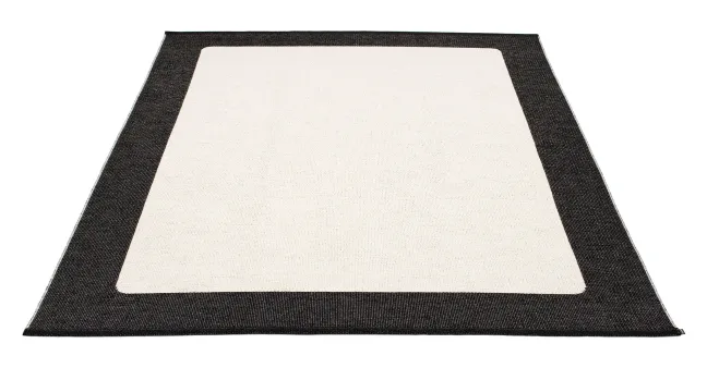 Pappelina Teppich Ilda Black Vanilla 180 x 180 cm ILX1818