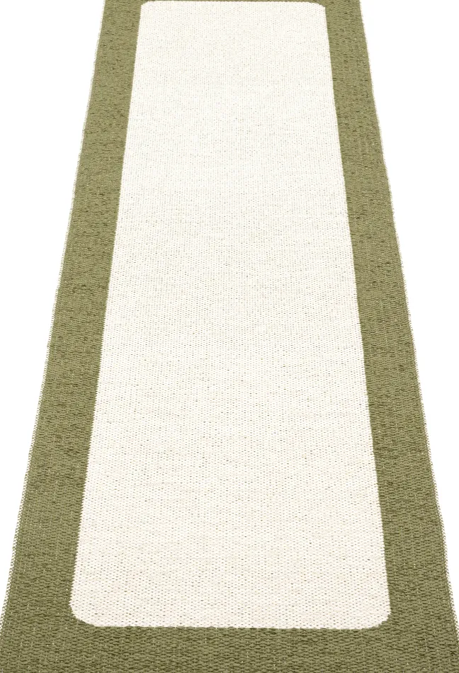 Pappelina Teppich Ilda Pine Vanilla 70 x 240 cm IL1N724
