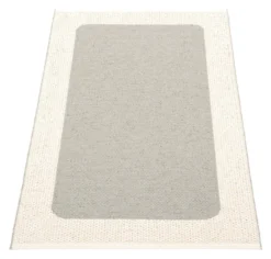 Pappelina Teppich Ilda Warm Grey Vanilla 70 x 120 cm IL9D712