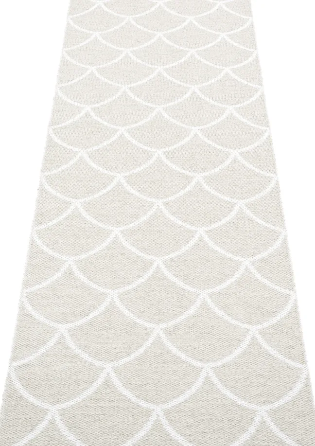 Pappelina Teppich Kotte Fossil Grey/White 70 x 225 cm KE9B722