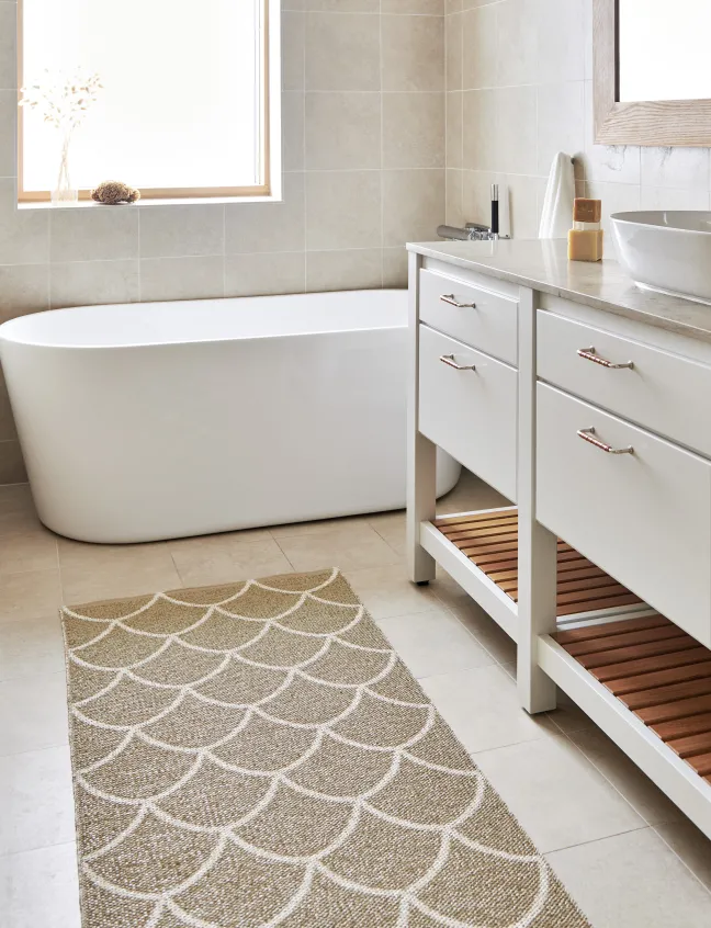 Pappelina Teppich Kotte Sand/Vanilla 70 x 50 cm KE6G705