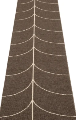Pappelina Teppich LEIF Dark Brown 70 x 270cm LE6F727
