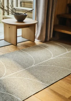 Pappelina Teppich LEIF Light Nougat 70 x 360cm LE6H736