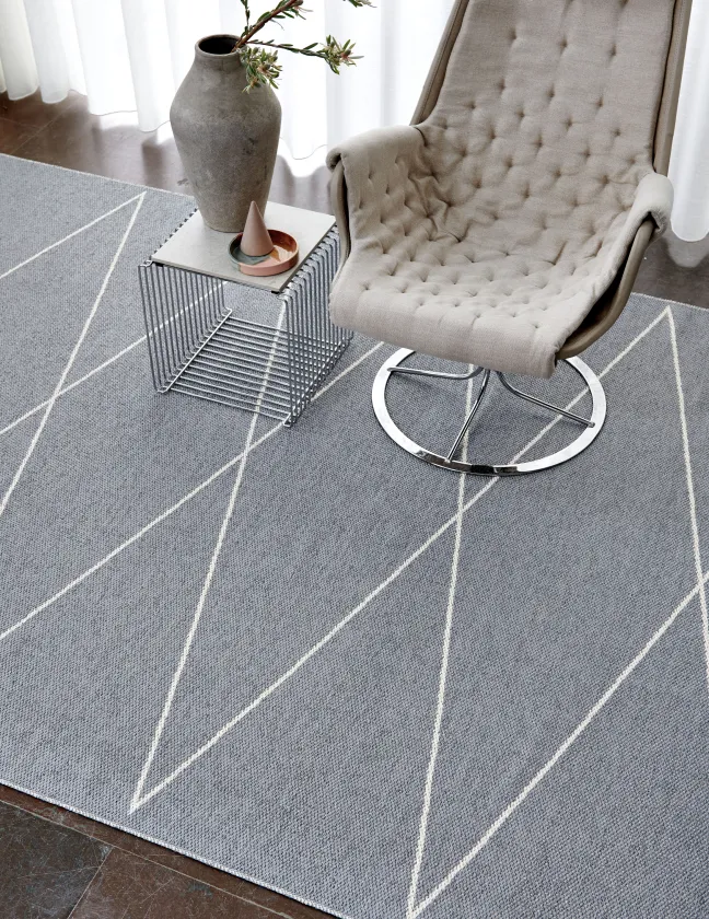 Pappelina Teppich Max Grey/Vanilla 70 x 240 cm MX9724