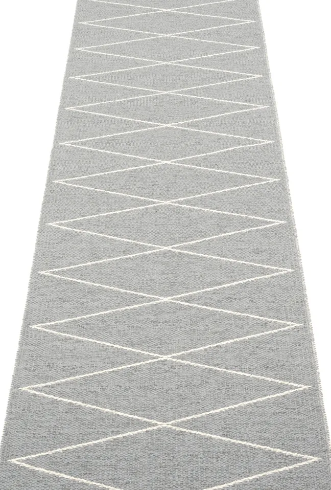 Pappelina Teppich Max Grey/Vanilla 70 x 240 cm MX9724