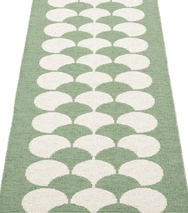 Pappelina Teppich POPPY Oregano 70 x 150 cm PY21O715