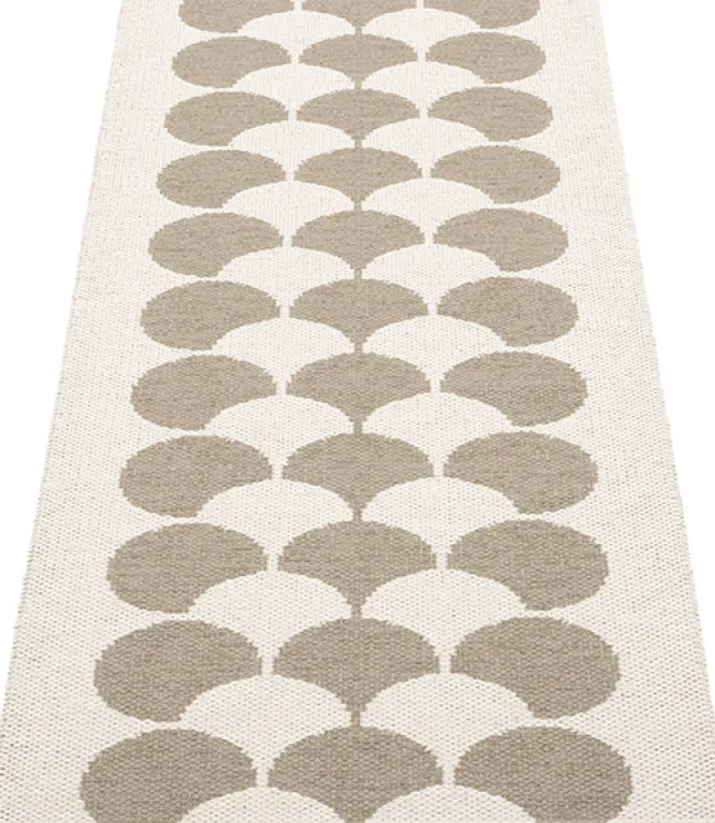 Pappelina Teppich POPPY Potato 70 x 150 cm PY26P715