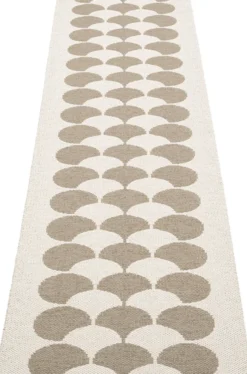 Pappelina Teppich POPPY Potato 70 x 250 cm PY26P725