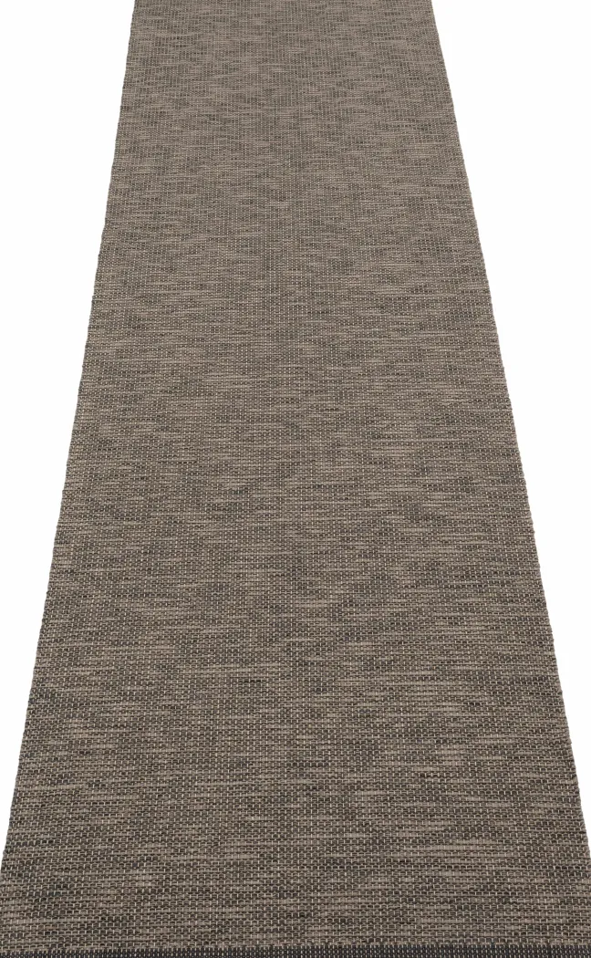 Pappelina Teppich Sam Black/Walnut 70 x 300 cm SAMX730