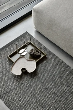 Pappelina Teppich Sam Black/Walnut 70 x 150 cm SAMX715