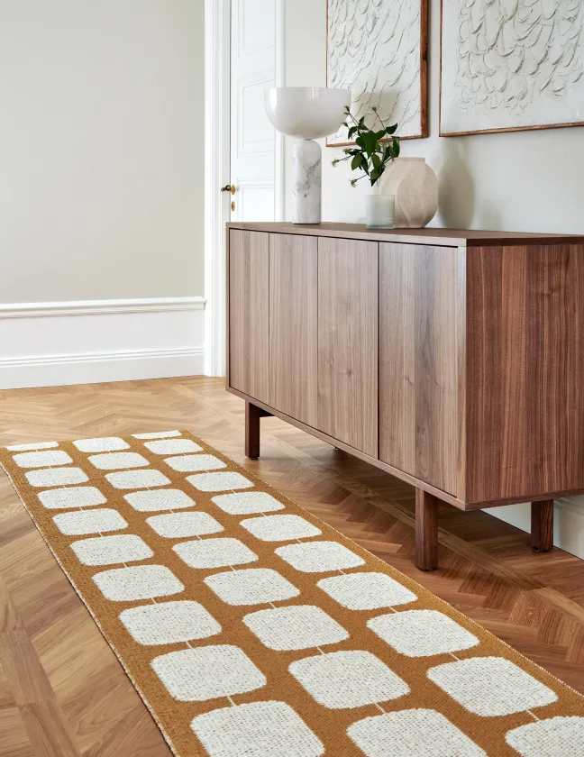 Pappelina Teppich Sten Ochre Vanilla 70 x 200 cm ST5B720