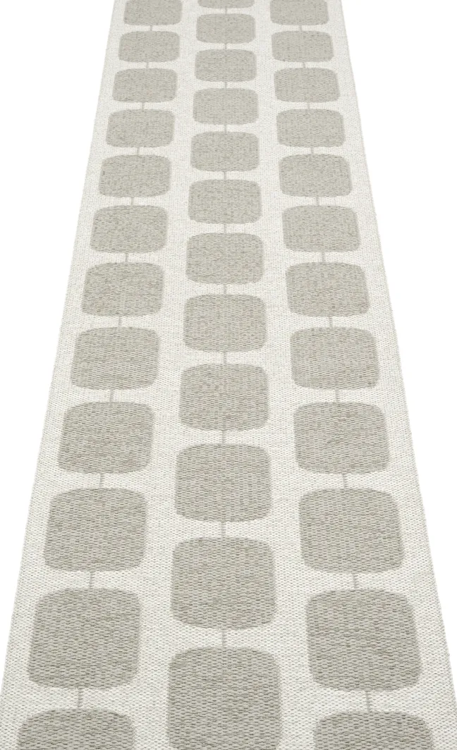 Pappelina Teppich Sten Warm Grey Fossil grey 70 x 300 cm ST9D730