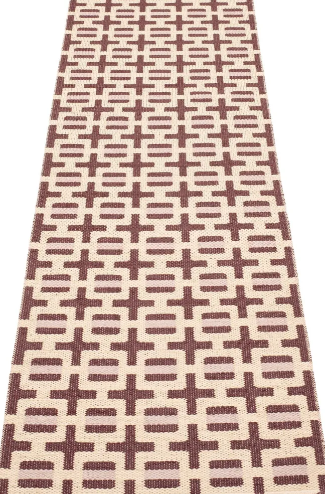 Pappelina Teppich TOM Burgundy 70 x 180 cm TOM8G718