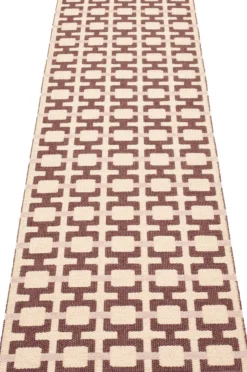 Pappelina Teppich TOM Burgundy 70 x 180 cm TOM8G718