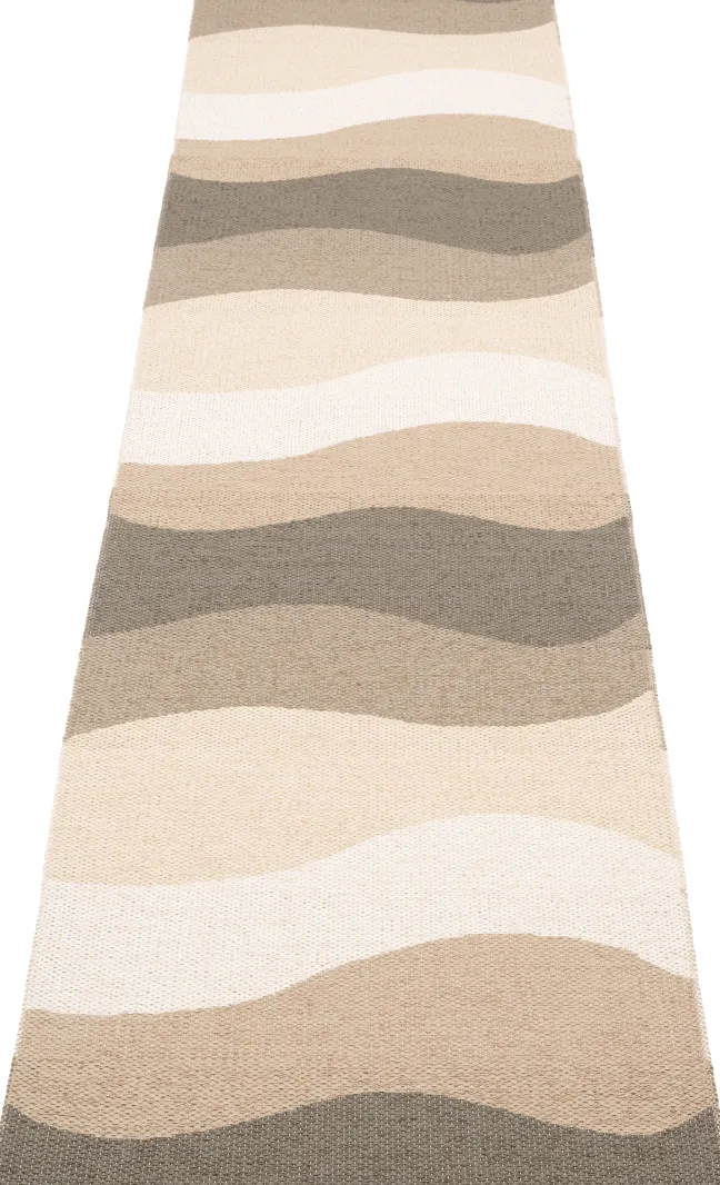 Pappelina Teppich Urvi Earth 70 x 300 cm UR6J730