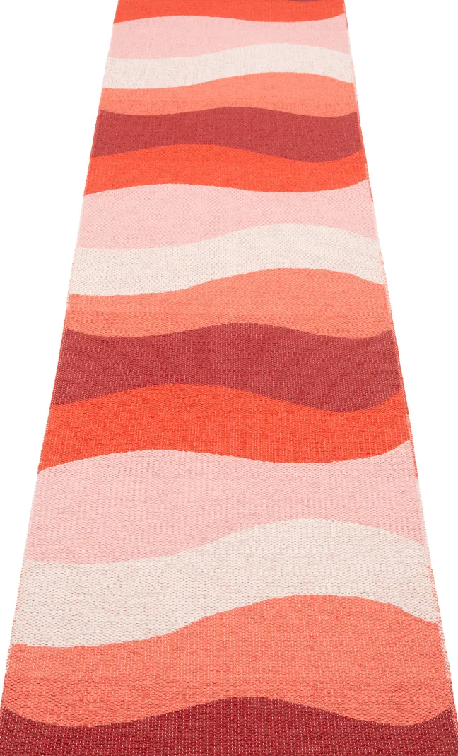 Pappelina Teppich Urvi Fire 70 x 300 cm UR2C730