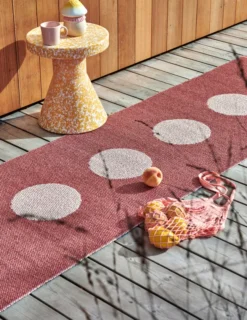 Pappelina Teppich VERA POP Blush 70 x 360 cm VP7E736