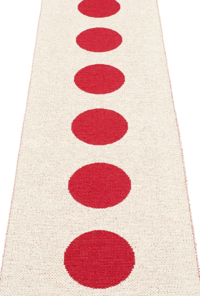 Pappelina Teppich Vera Red 70 x 225 cm VE2722