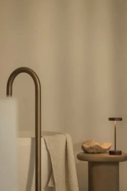 QOOZII - IBIZA MINI - Kabellose LED Tischlampe - Corten