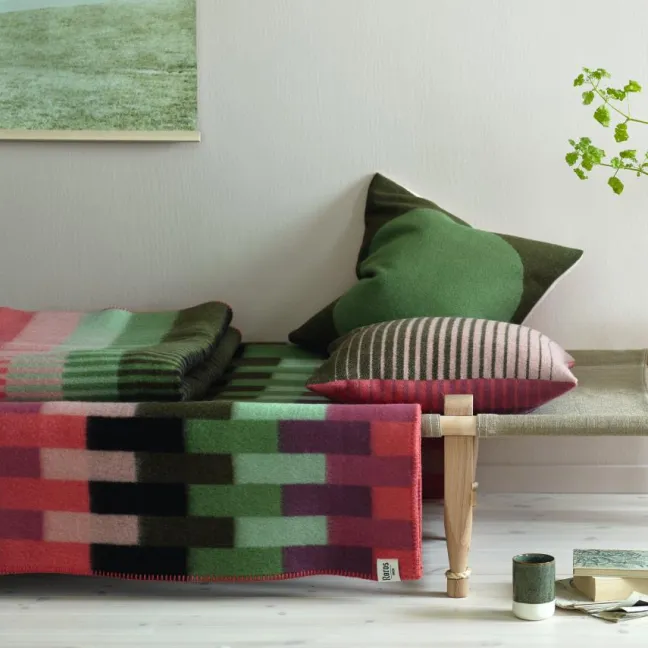 Roros Tweed ASMUND BOLD Lammwolldecke 135 x 200cm rosa/grün 4151