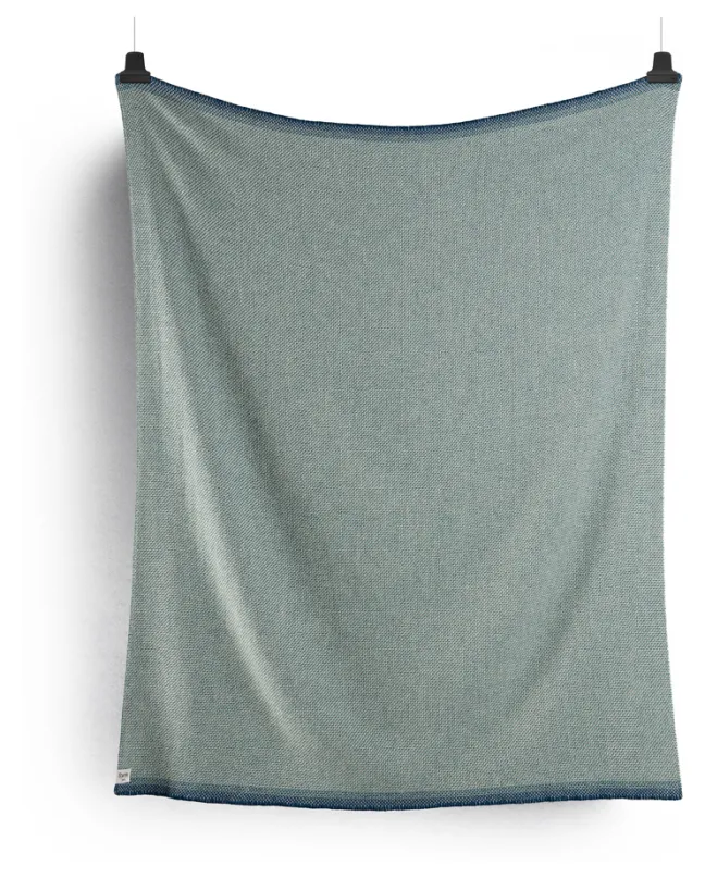 Roros Tweed UNA Lammwolldecke 200 x 150cm blau 3854