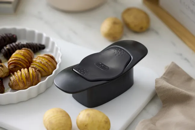 Rosti Hasselback-Schneider Classic Schwarz
