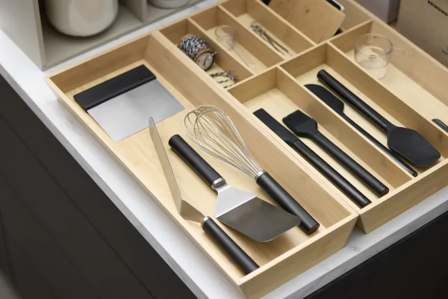 Rosti Teigschneider Emma Edelstahl Black