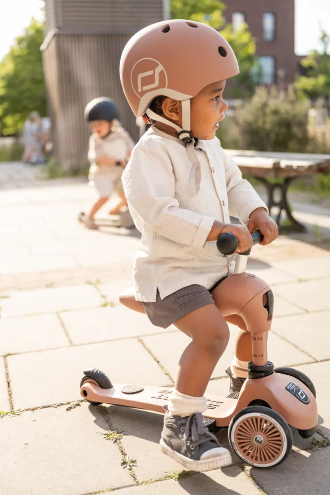 Scoot & Ride Helm Mocha Größe S-M