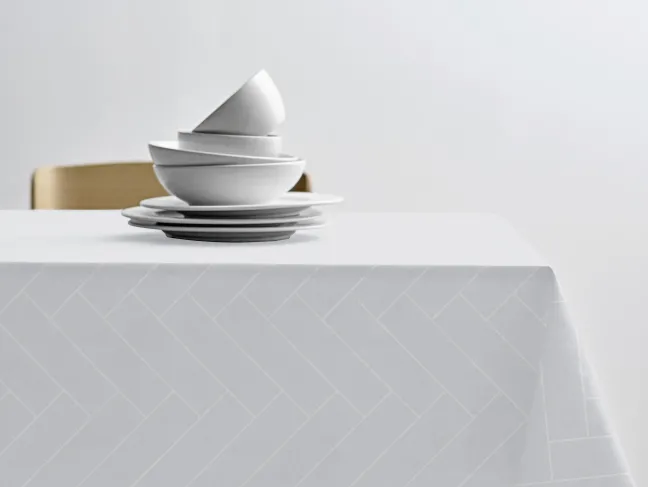 Södahl Tischtuch 140x320cm Tiles Damask weiß