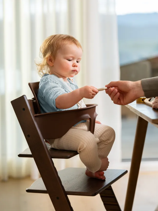 STOKKE® Aktions-Set Tripp Trapp® Eiche warm braun + Babyset warm braun