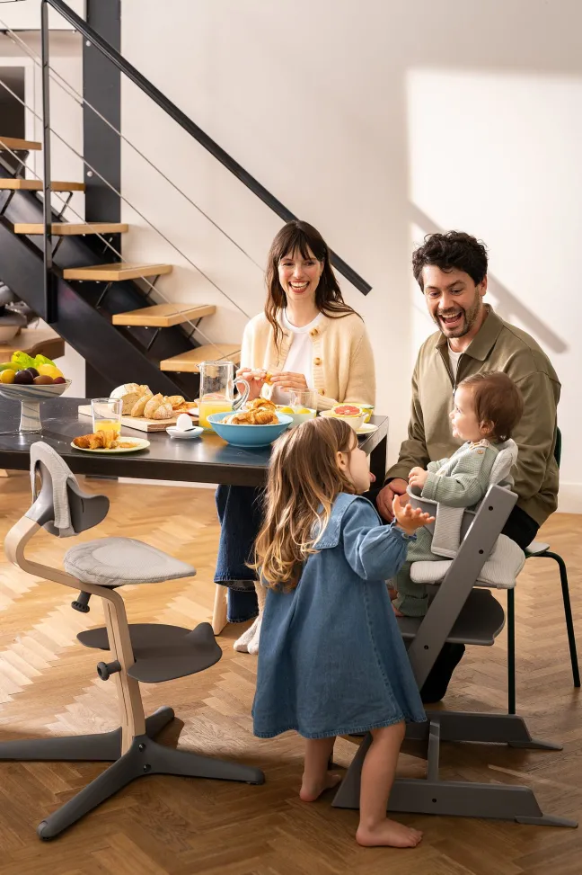 STOKKE® Mega Set Tripp Trapp® Storm grey + Babyset² Storm grey + Tray Tisch storm grey